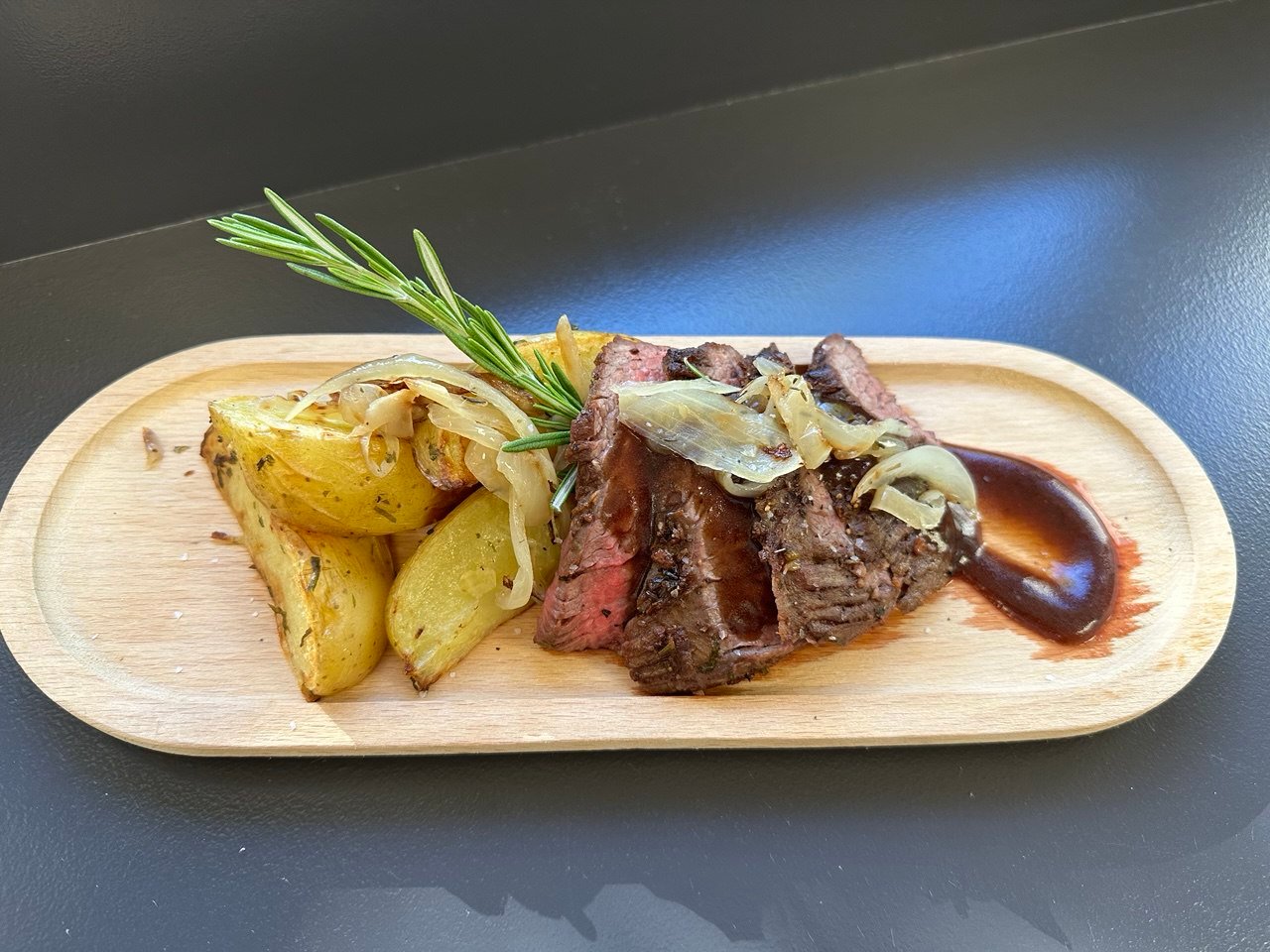 Hot Entrees- Beef  (All Halal)
